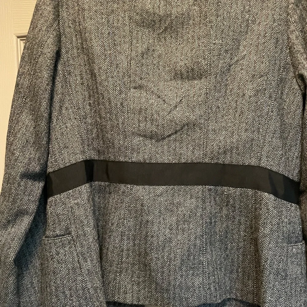 Classiest, versatile blazer! - Picture 3 of 4